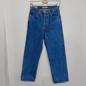 LEVIS DARK BLUE RIBCAGE STRAIGHT JEANS, SIZE 29